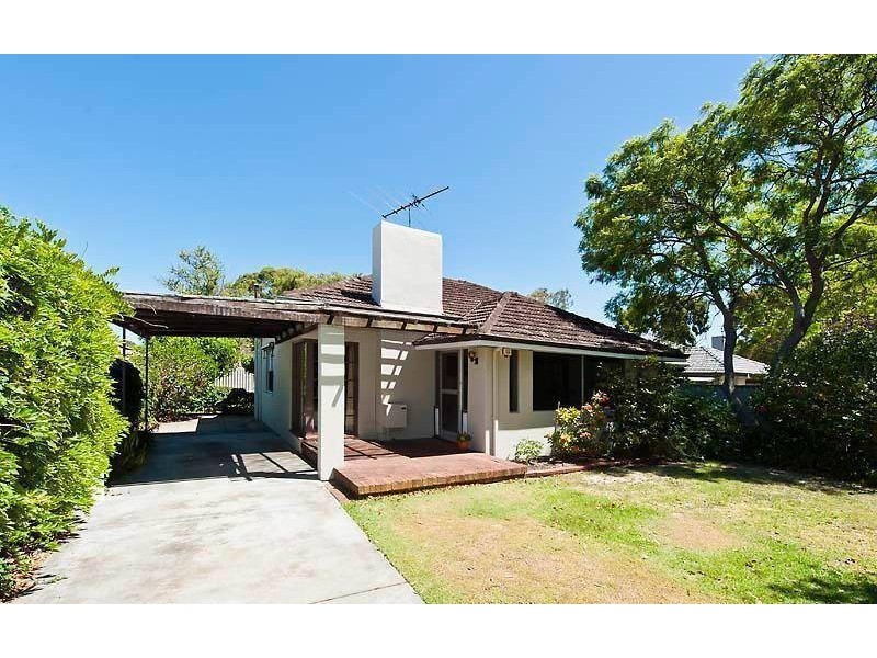 15 Cunningham Tce, Daglish WA 6008