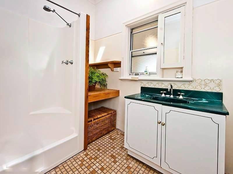 15 Cunningham Tce, Daglish WA 6008