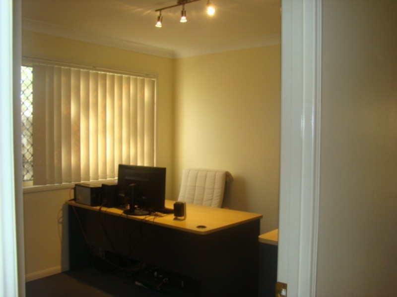 6 Rundle Street, Forest Lake QLD 4078