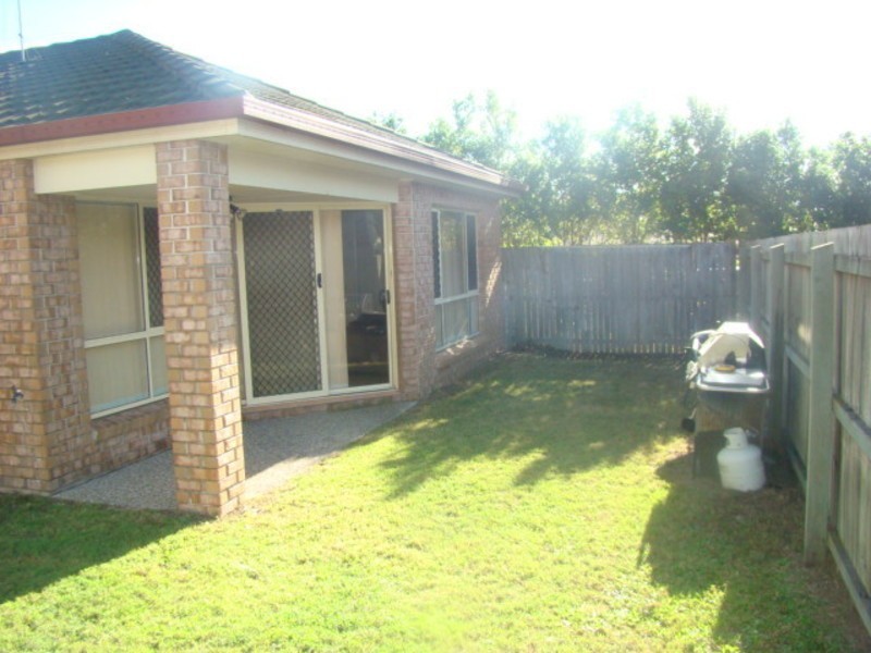 6 Rundle Street, Forest Lake QLD 4078