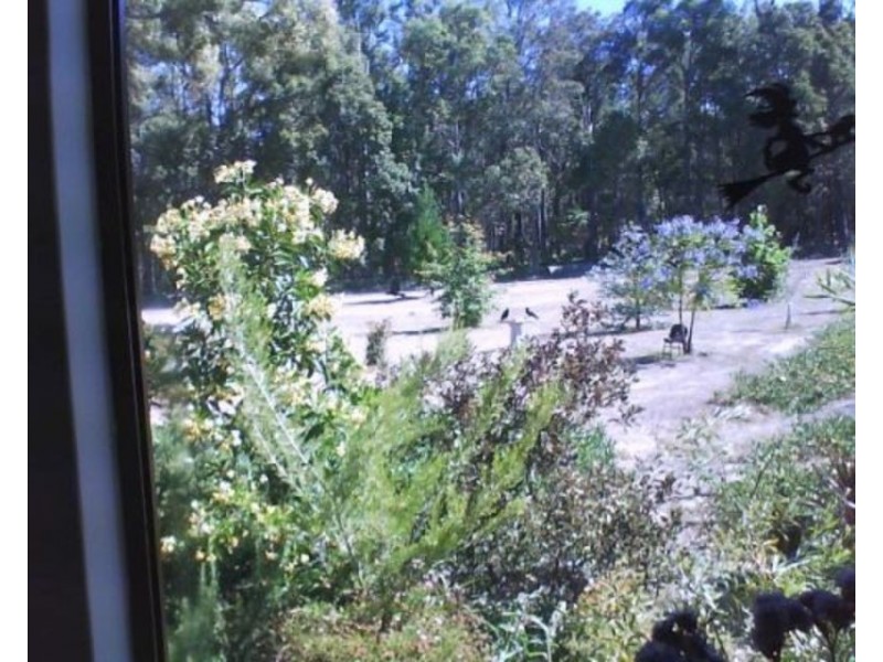 13 Cockatoo Drive, Nannup WA 6275