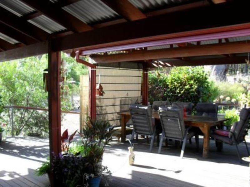 13 Cockatoo Drive, Nannup WA 6275