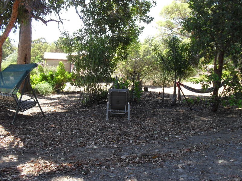 13 Cockatoo Drive, Nannup WA 6275