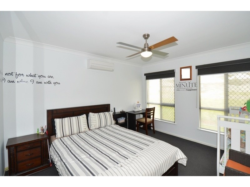 22 HILLOCK CRESCENT, Bushland Beach QLD 4818