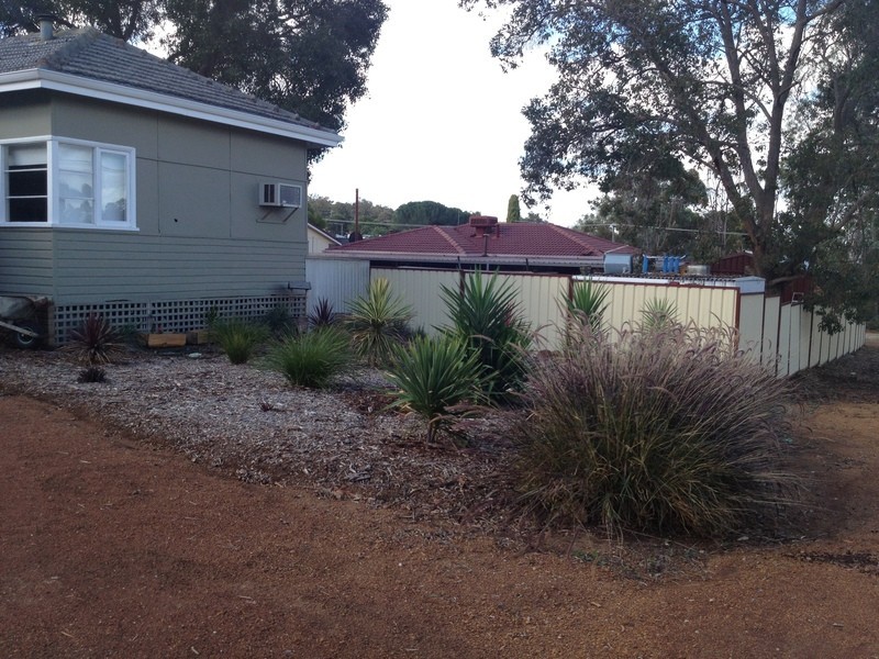 2 Qualup St, Wundowie WA 6560