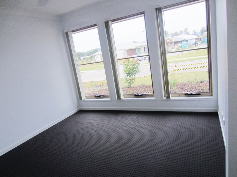 7 Mountain View Parade, Upper Coomera QLD 4209