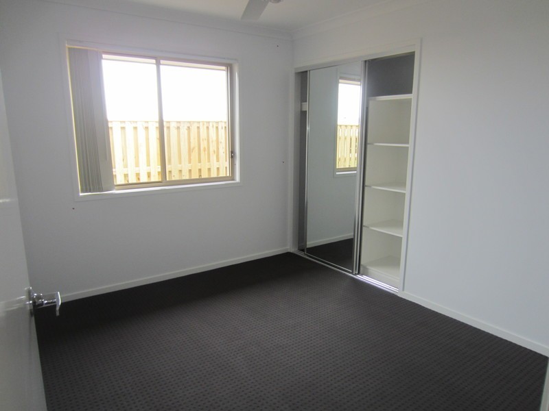 7 Mountain View Parade, Upper Coomera QLD 4209