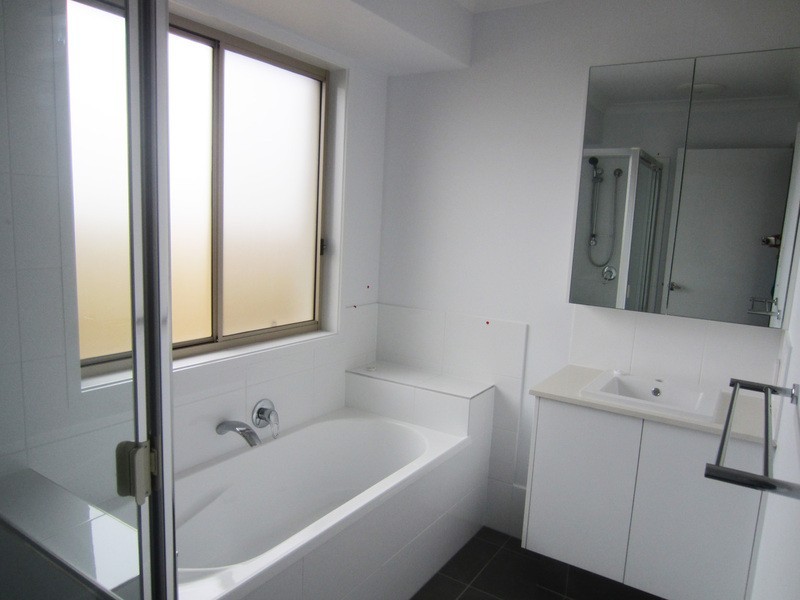 7 Mountain View Parade, Upper Coomera QLD 4209