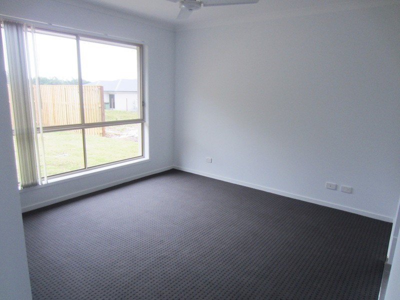 7 Mountain View Parade, Upper Coomera QLD 4209