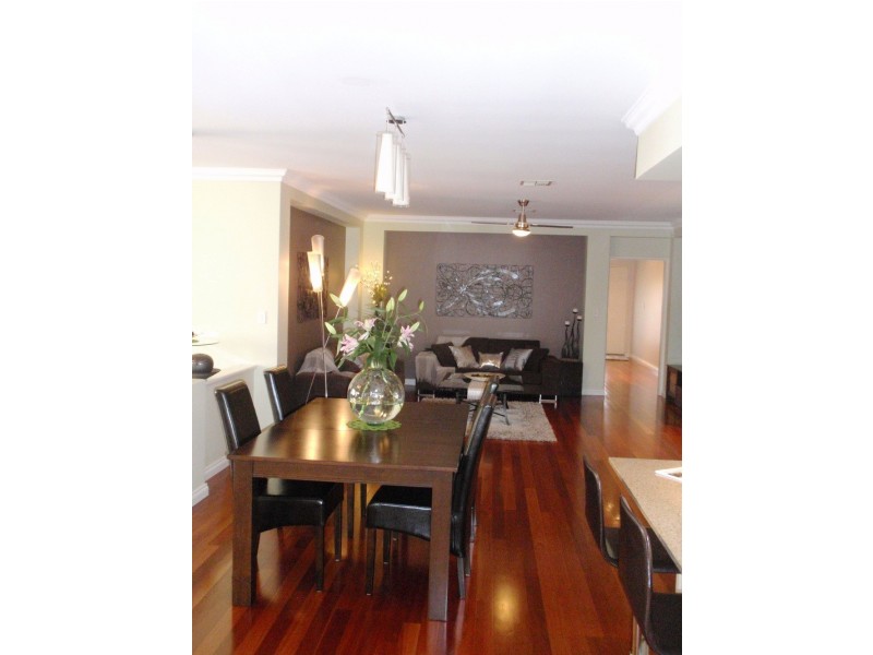 8 Casablanca Avenue, Southern River WA 6110