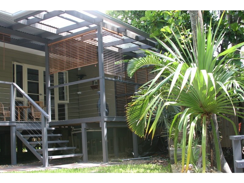 9 Musgrave Ave, Southport QLD 4215