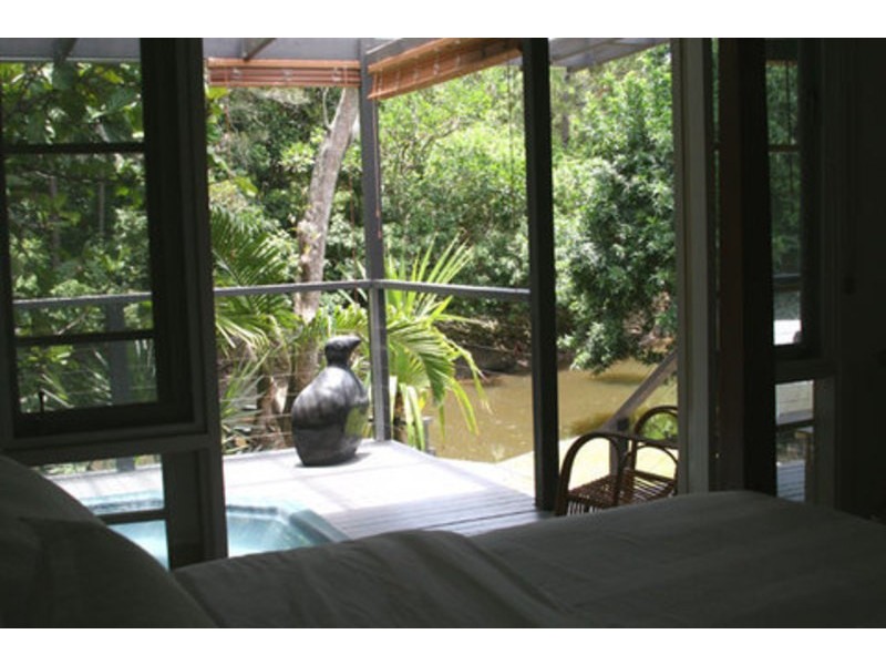 9 Musgrave Ave, Southport QLD 4215