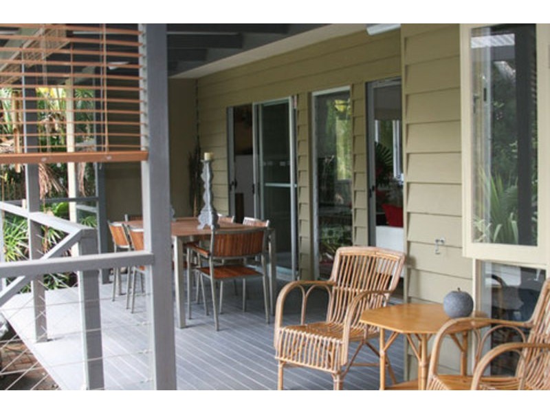 9 Musgrave Ave, Southport QLD 4215