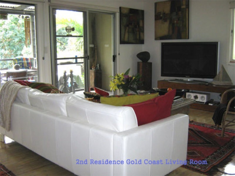 9 Musgrave Ave, Southport QLD 4215