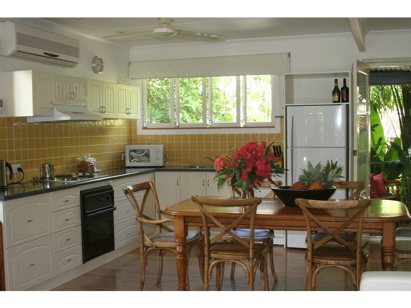 9 Musgrave Ave, Southport QLD 4215