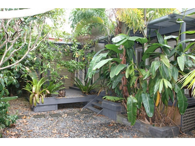 9 Musgrave Ave, Southport QLD 4215