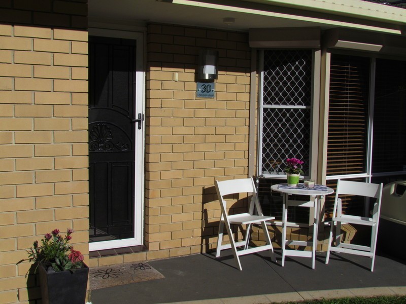 30  Yarrayne Road, Nerang QLD 4211