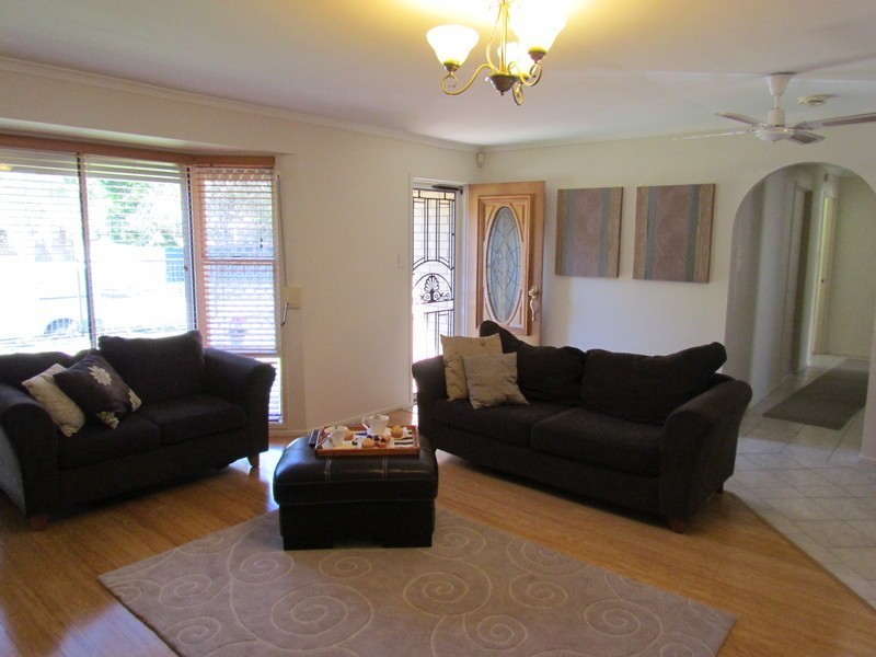 30  Yarrayne Road, Nerang QLD 4211