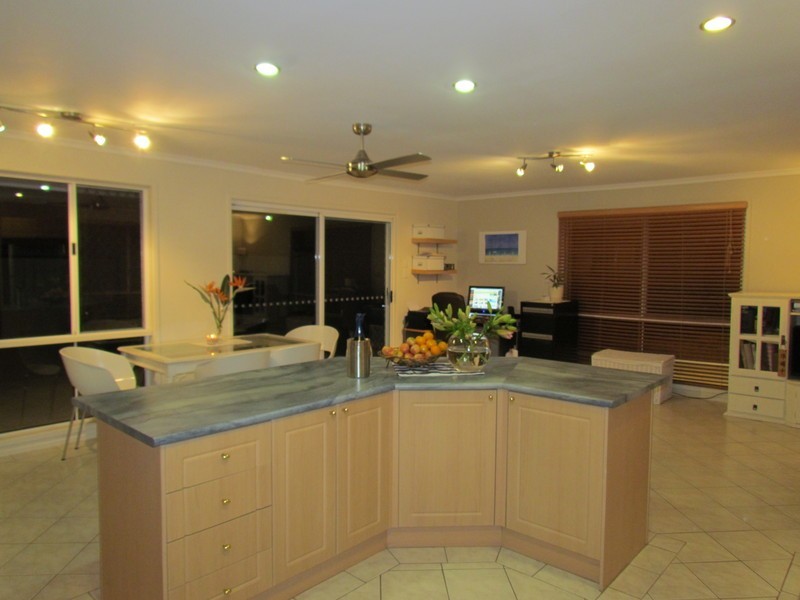 30  Yarrayne Road, Nerang QLD 4211