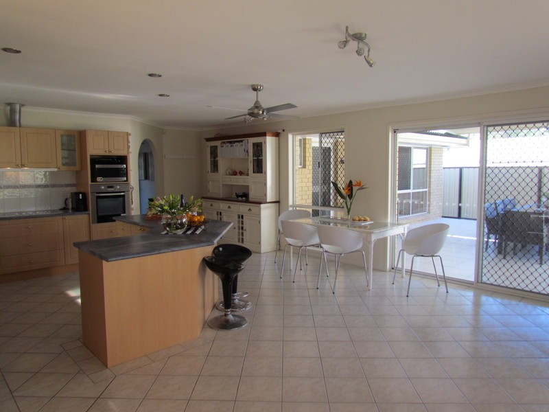 30  Yarrayne Road, Nerang QLD 4211