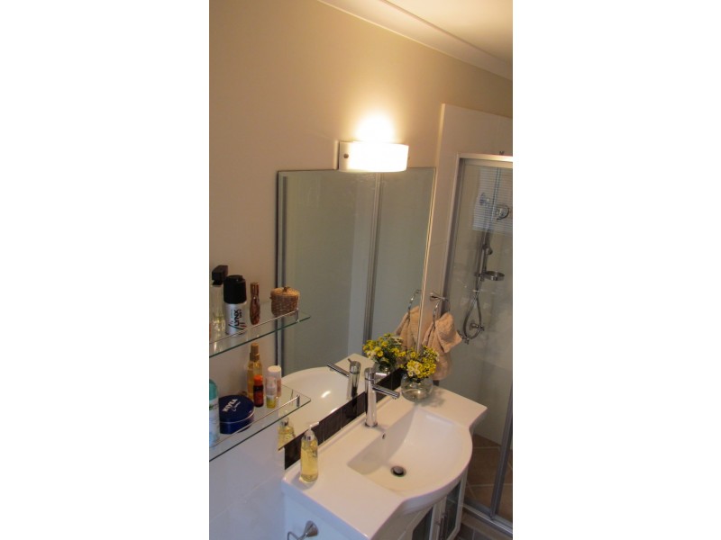 30  Yarrayne Road, Nerang QLD 4211