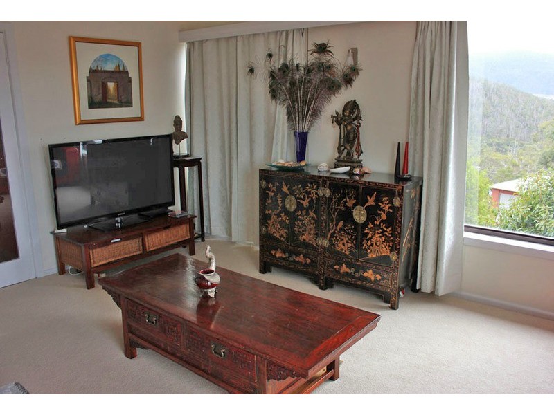Unit 1 & Unit 2//22 Lumeah Avenue, Lenah Valley TAS 7008