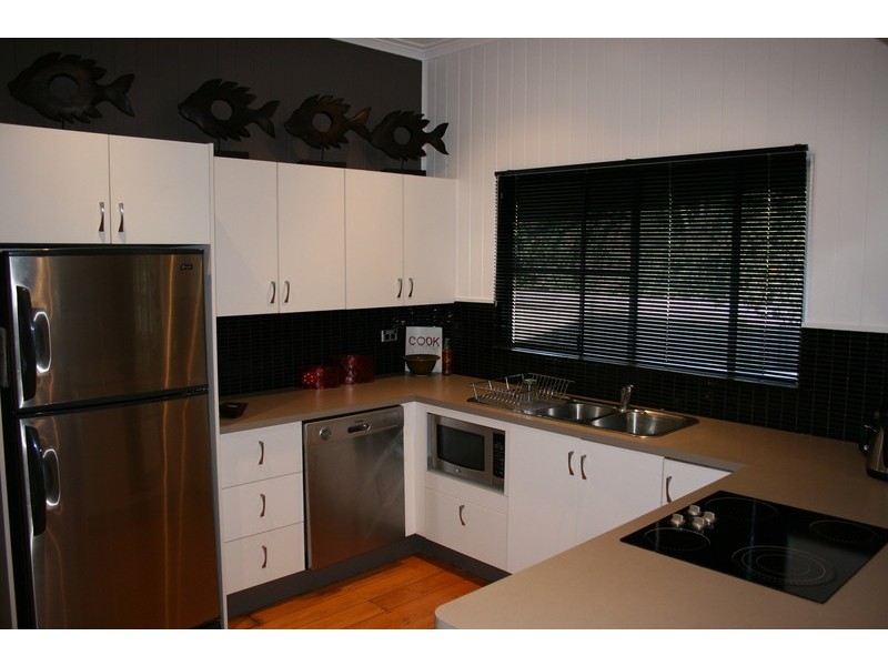 27  Amhurst Street Lamberts Beach, Slade Point, Slade Point QLD 4740
