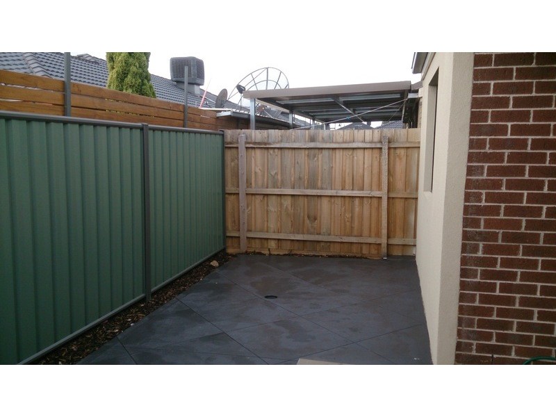34/12 Kirkland Crt, Epping VIC 3076