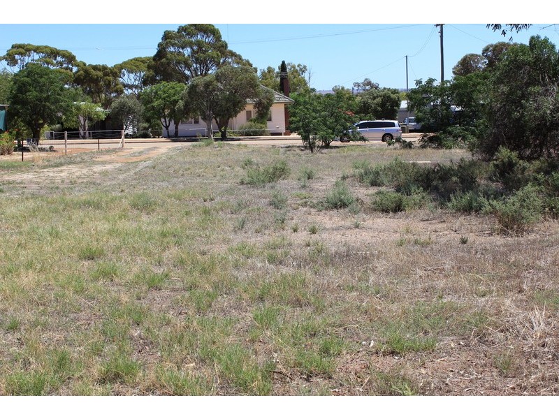 28 MITCHELL STREET, Cunderdin WA 6407