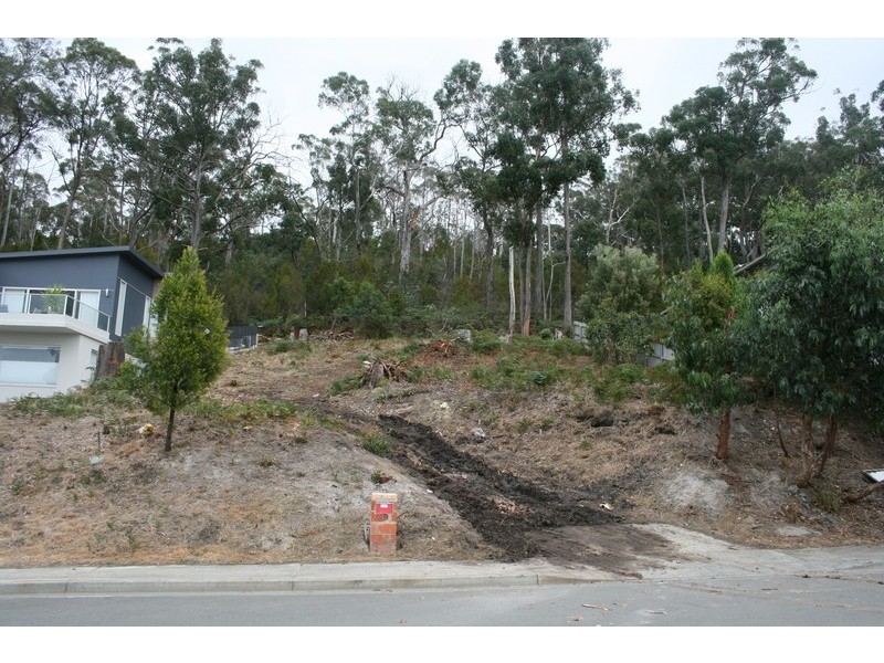 89 Tingira Road, Blackmans Bay TAS 7052
