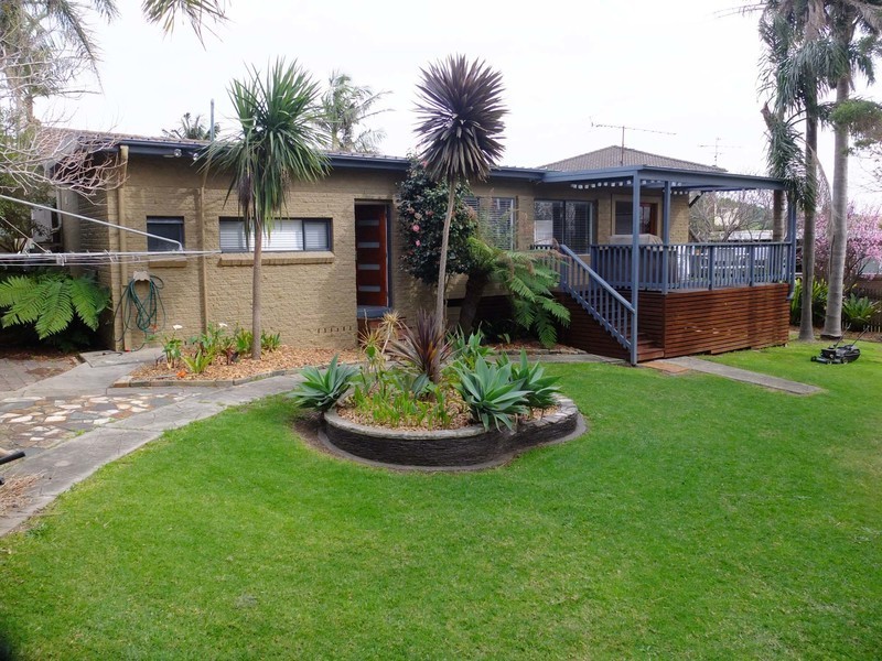 33 Anembo Crescent, Kiama Heights NSW 2533