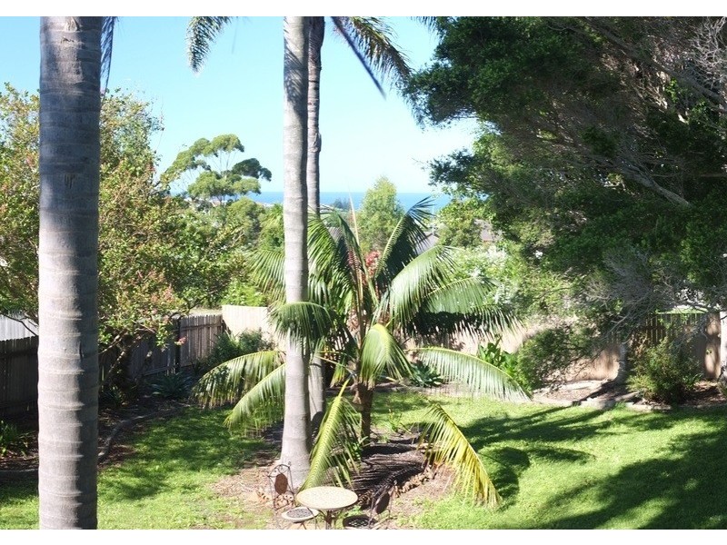 33 Anembo Crescent, Kiama Heights NSW 2533