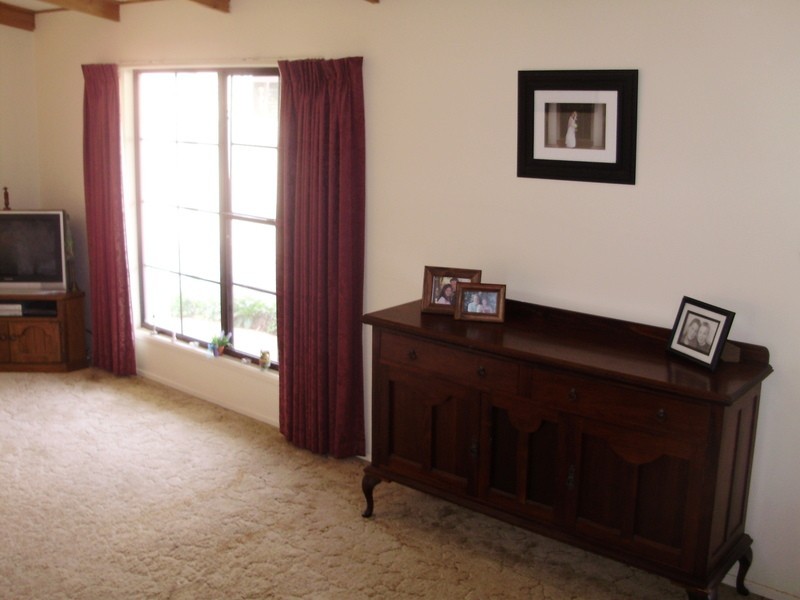 8 Barrington Street, Renmark SA 5341