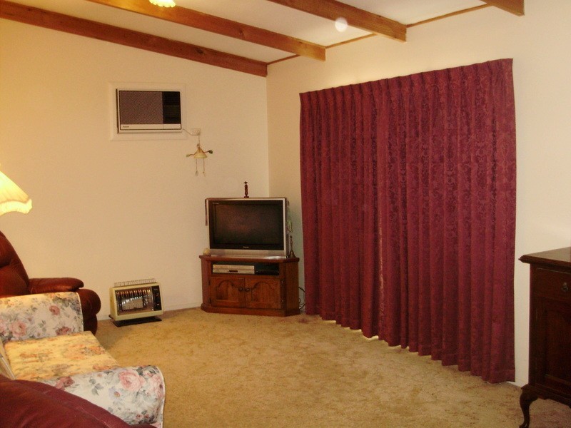 8 Barrington Street, Renmark SA 5341