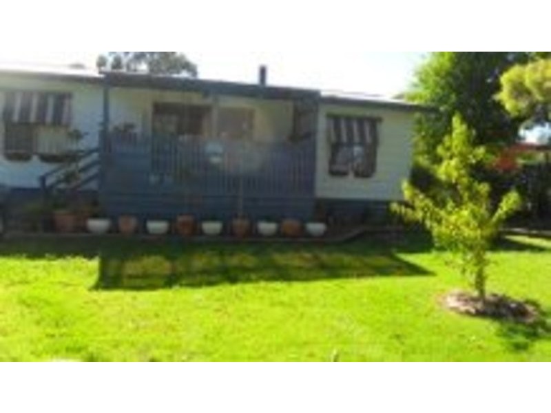 18 Davis St, Nyora VIC 3987