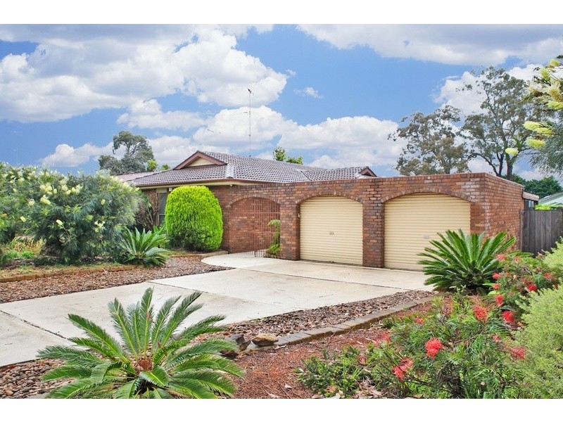 28 Crookston Drive, Camden South NSW 2570