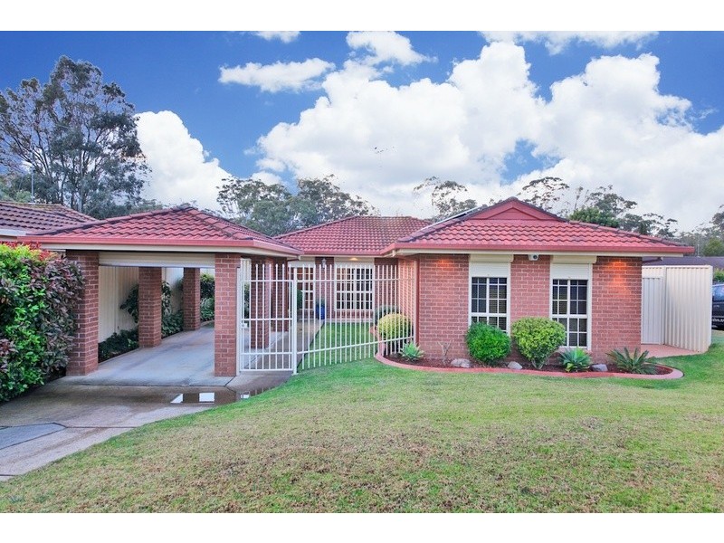 17 Catchpole Street, St Helens Park NSW 2560