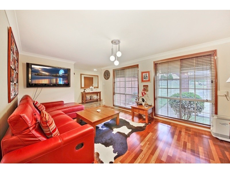 17 Catchpole Street, St Helens Park NSW 2560