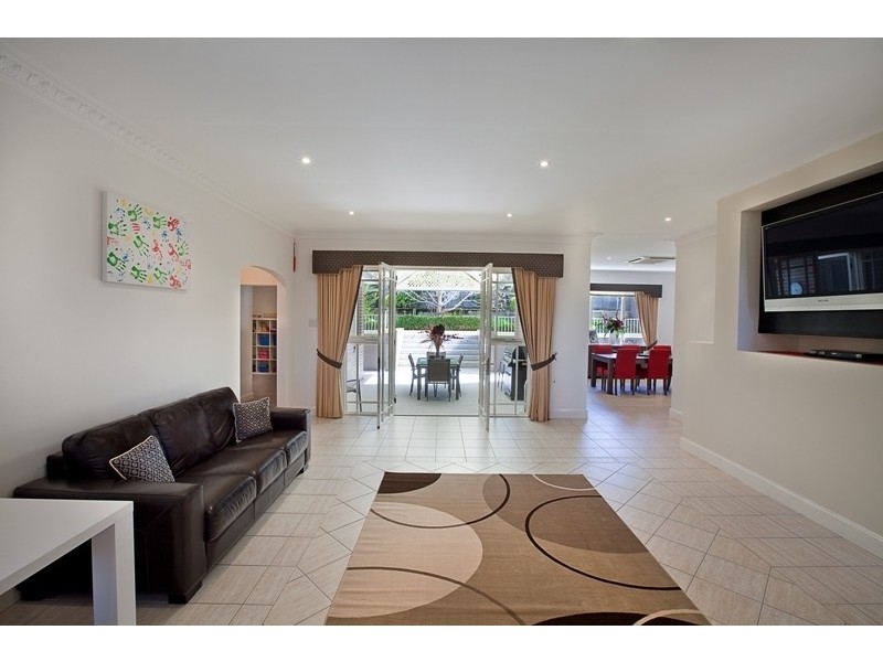 13 Camelot Close, Kirkham NSW 2570