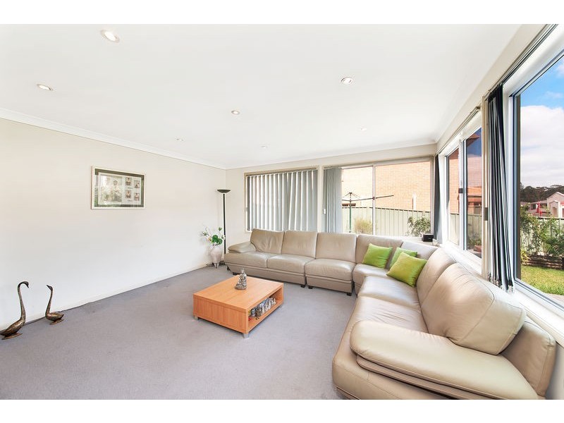 9 Teak Way, Prestons NSW 2170