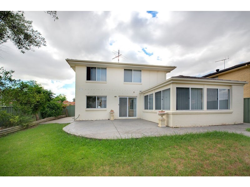 9 Teak Way, Prestons NSW 2170