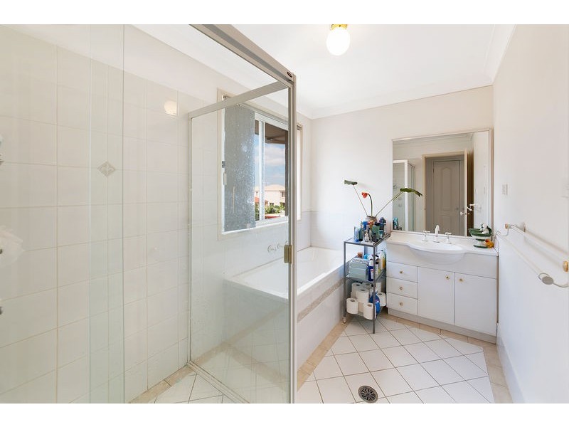 9 Teak Way, Prestons NSW 2170