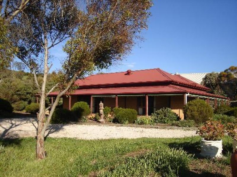 1 John Barker St, Burra SA 5417