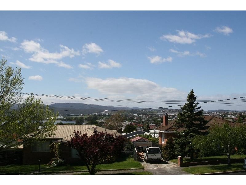 12 Walker Street, Rosetta TAS 7010