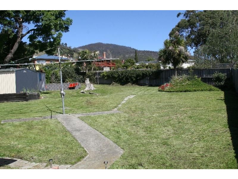 12 Walker Street, Rosetta TAS 7010
