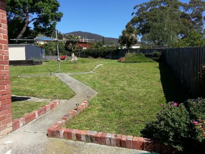 12 Walker Street, Rosetta TAS 7010
