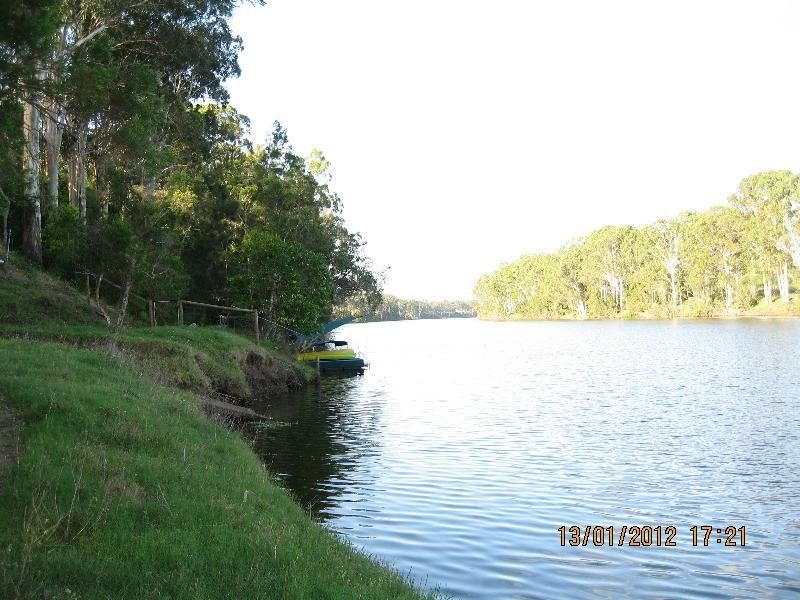 387 Pioneer Rd, Mungar QLD 4650