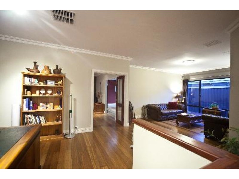 19 Satine Turn, Aveley WA 6069