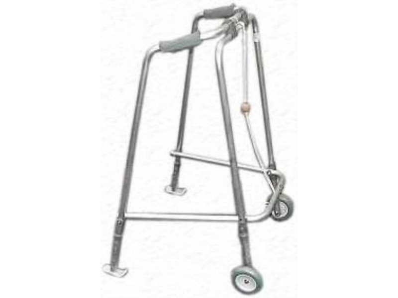 30 Labanon Street, Strathmore VIC 3041