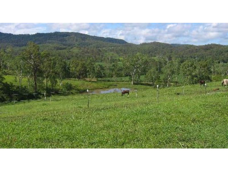 153 Sugar Loaf Road, Mirani QLD 4754